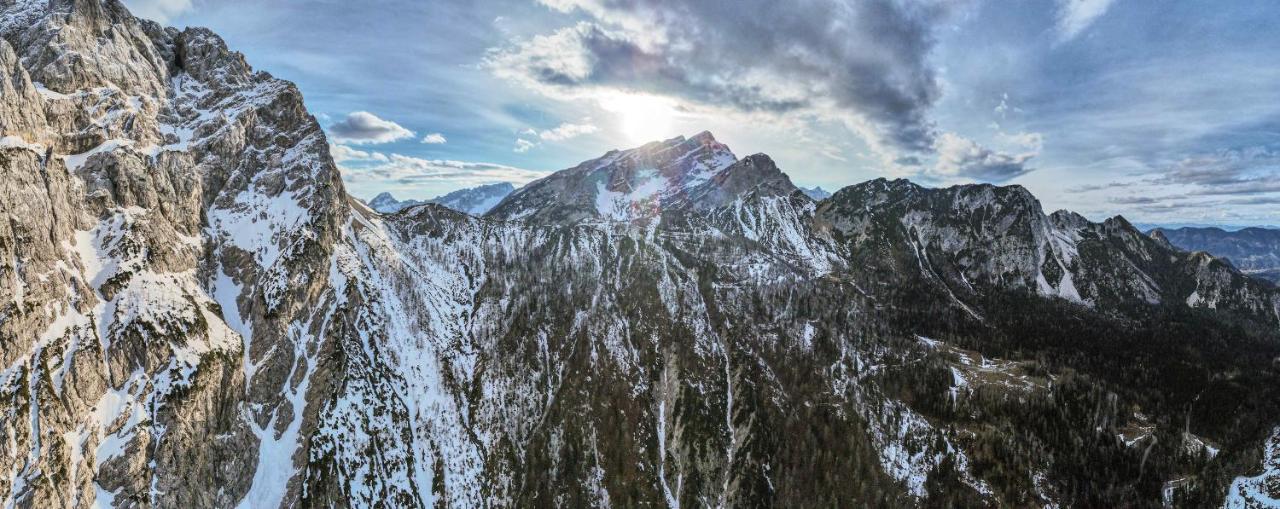 Erjavceva Mountain Hut At Vrsic Pass Hotel Kranjska Gora Ngoại thất bức ảnh