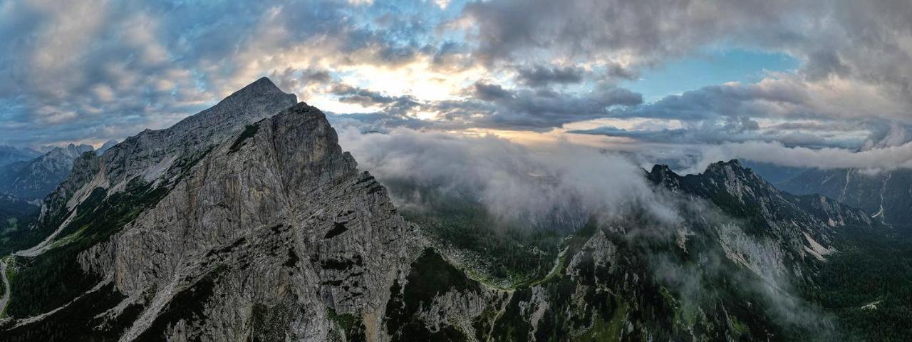 Erjavceva Mountain Hut At Vrsic Pass Hotel Kranjska Gora Ngoại thất bức ảnh